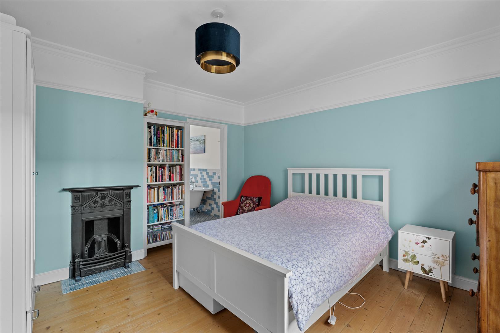 Property Image 547c09af-cf8b-4905-b6c3-a62273393370