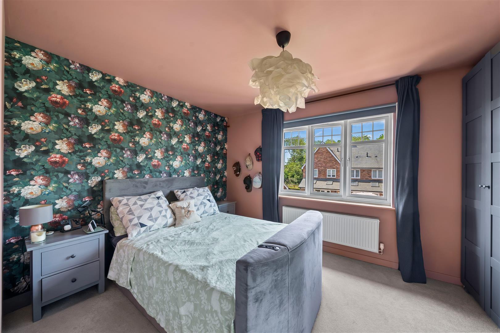 Property Image 547e0c45-f5ff-4f85-a0ed-0fc6dde8a6a9