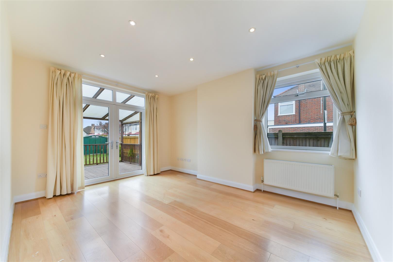 Property Image 548d9304-e7a0-442e-97c2-fc33df9e2b9c