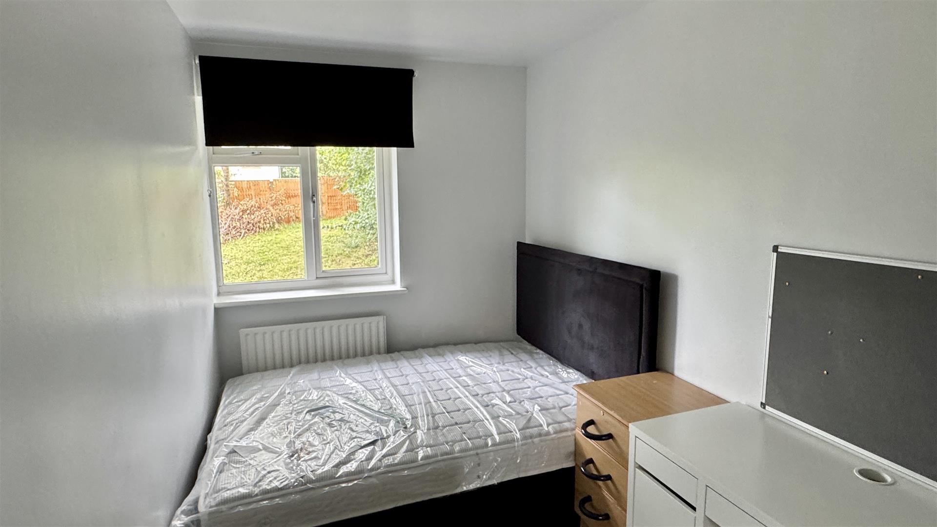 Property Image 54987c2a-ba9f-4cf4-85b5-e1b8150dc6c0