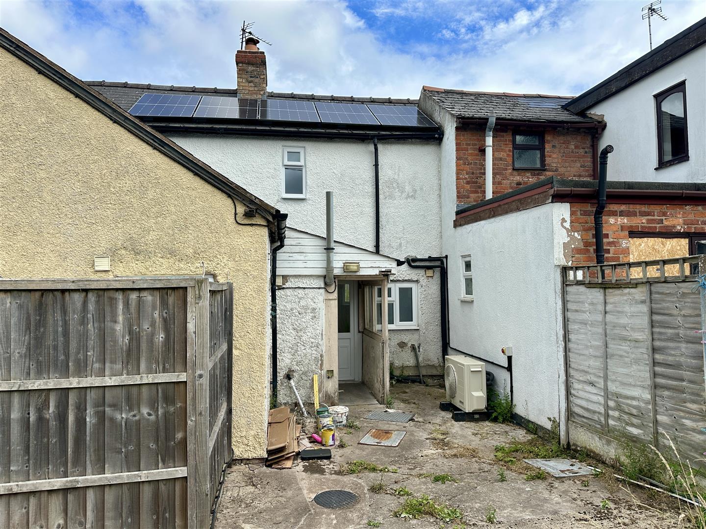 Property Image 549a8516-9bc5-44ee-8660-ebc7239f2d7d