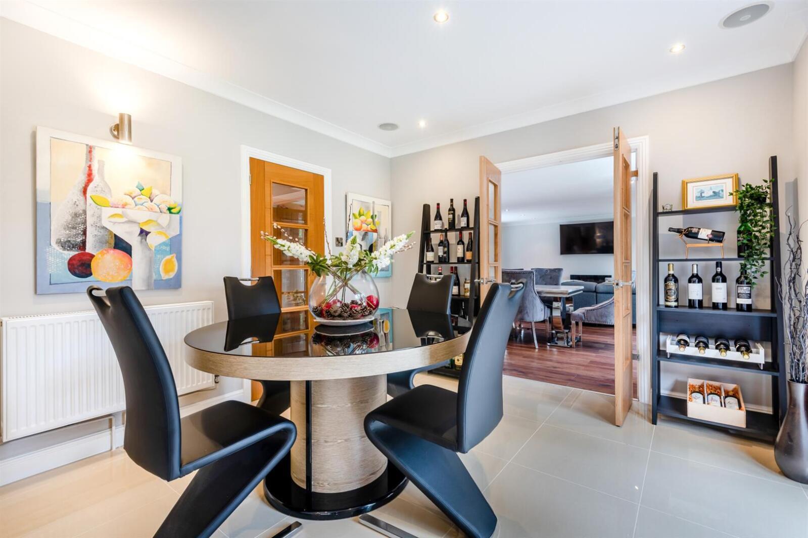 Property Image 54b68491-ae19-42fc-828f-8290d1702b04