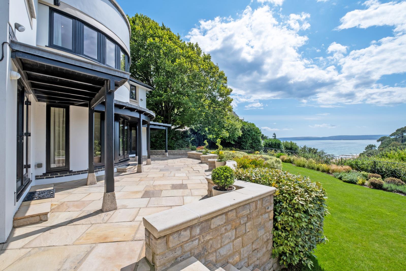 Property Image 54b9d83c-7081-4bb2-920f-a967a18278c9