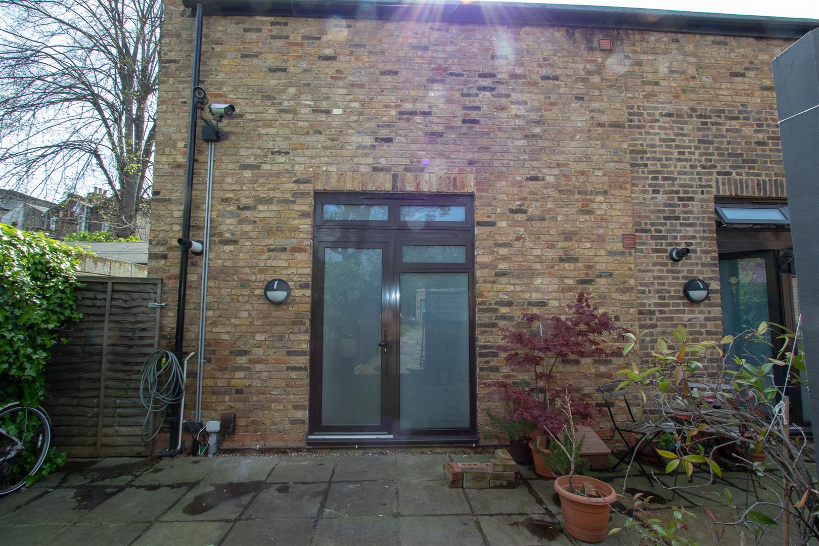 Property Image 54babcbf-27c0-447c-bb73-d3da86e7ac9d