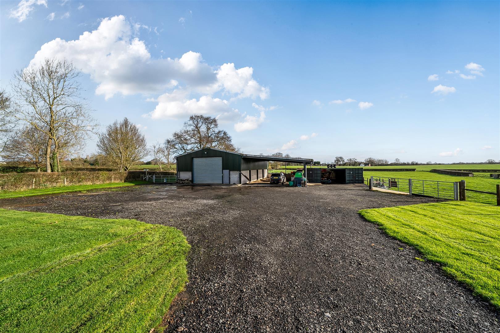 Property Image 54bb029e-e363-4735-8d20-931305d40676