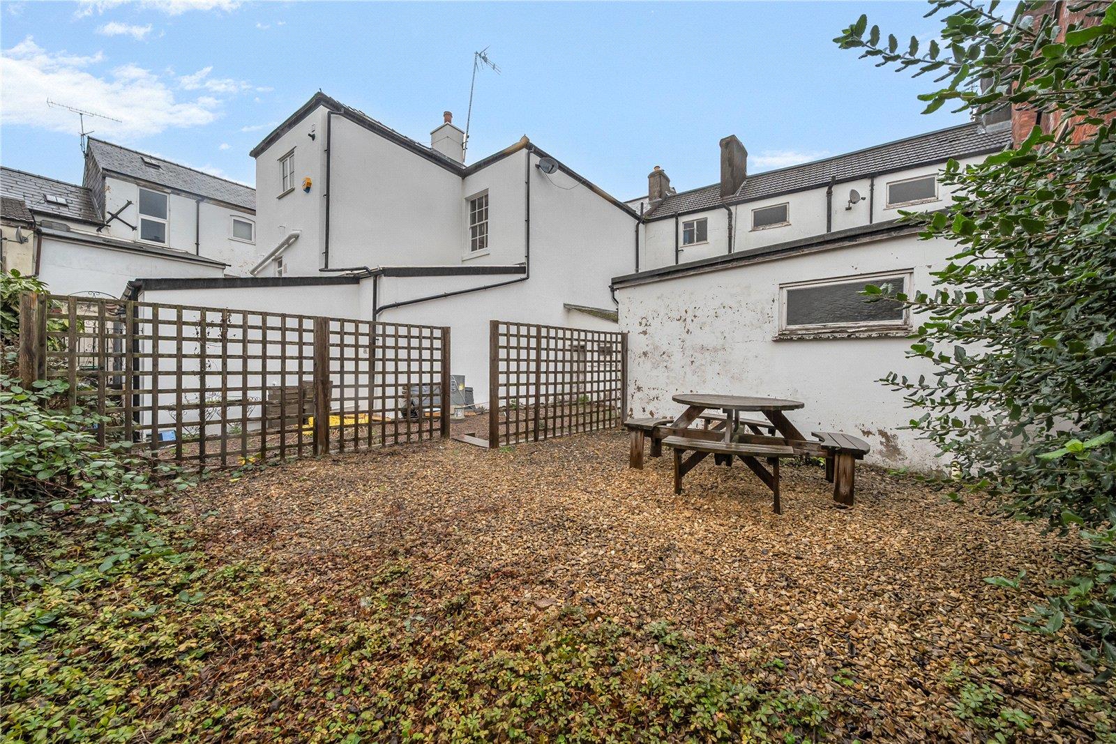 Property Image 54c1ab87-0751-48d9-85ae-38ffe8977fef