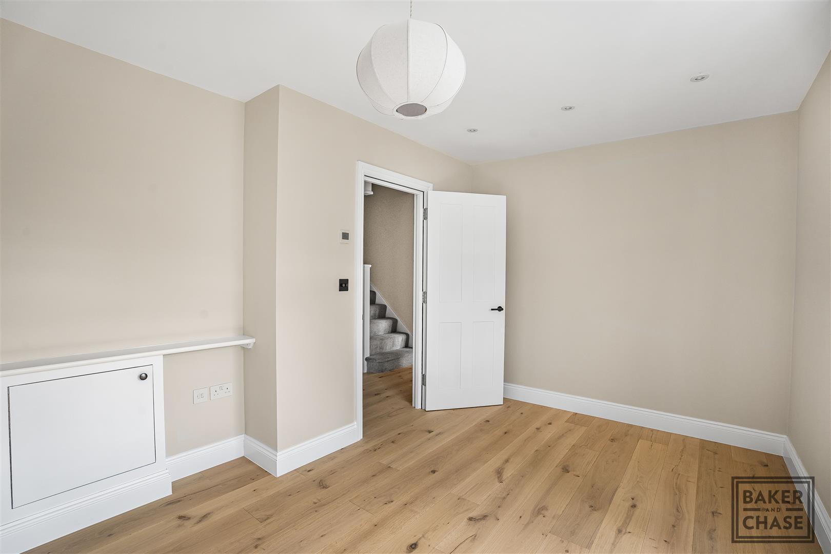 Property Image 54d35940-dbd7-4137-9d90-8275f4c79197