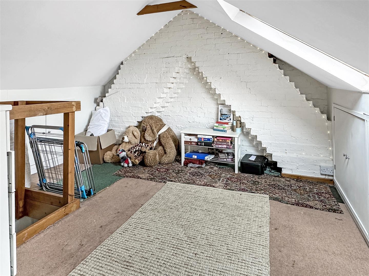 Property Image 54e25a19-de88-447a-ae66-ebd7ce0bf7b3