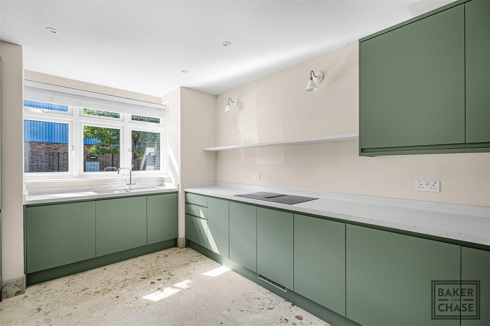 Property Image 54eaf319-647d-4976-a639-6f5b7664feb9