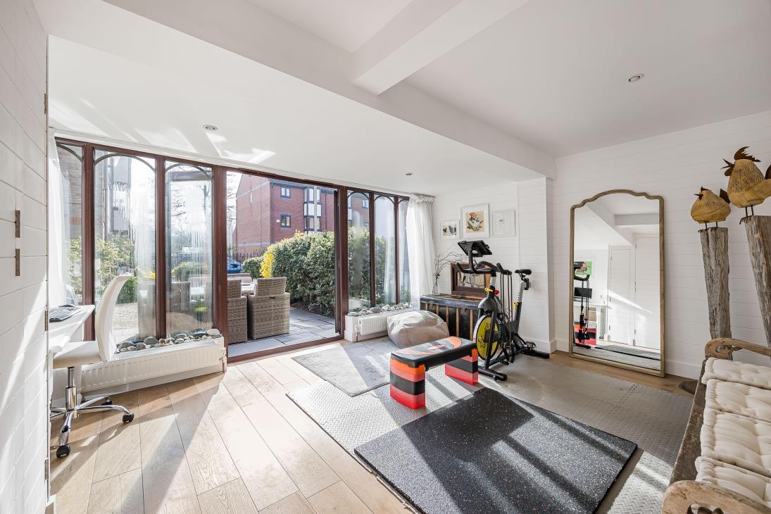 Property Image 54f5b032-274c-4608-b35e-30b4568d343b
