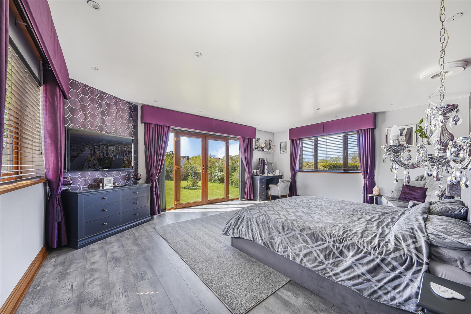 Property Image 54f8cccc-ac08-46e4-9efd-5126c214bd54