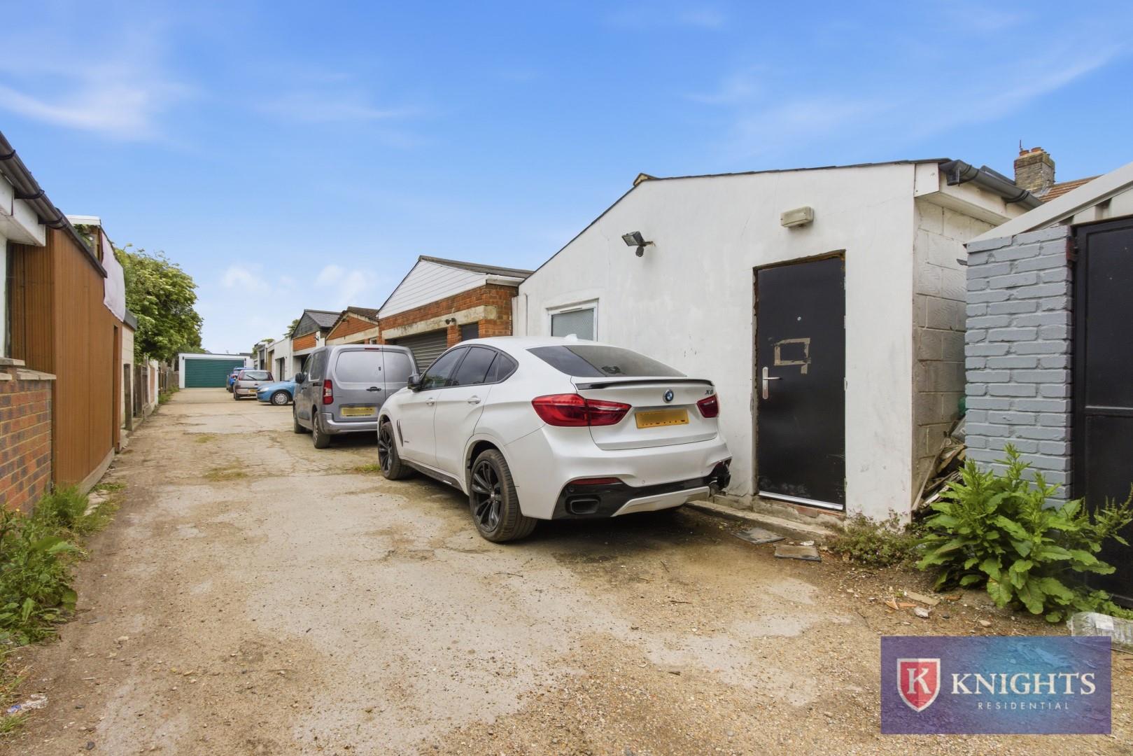 Property Image 54f94dc2-cc18-4704-bf1a-97c14bc02c4c