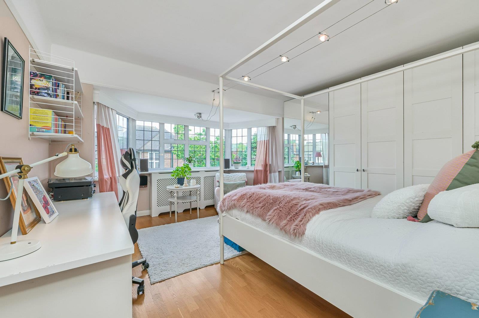 Property Image 550ce0f7-7629-4a9d-9bba-ac82c31129b1