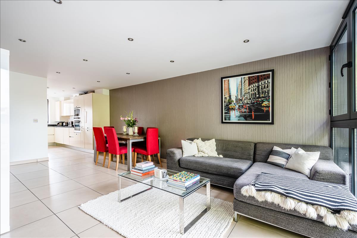 3 apartment for sale Hoxton Square