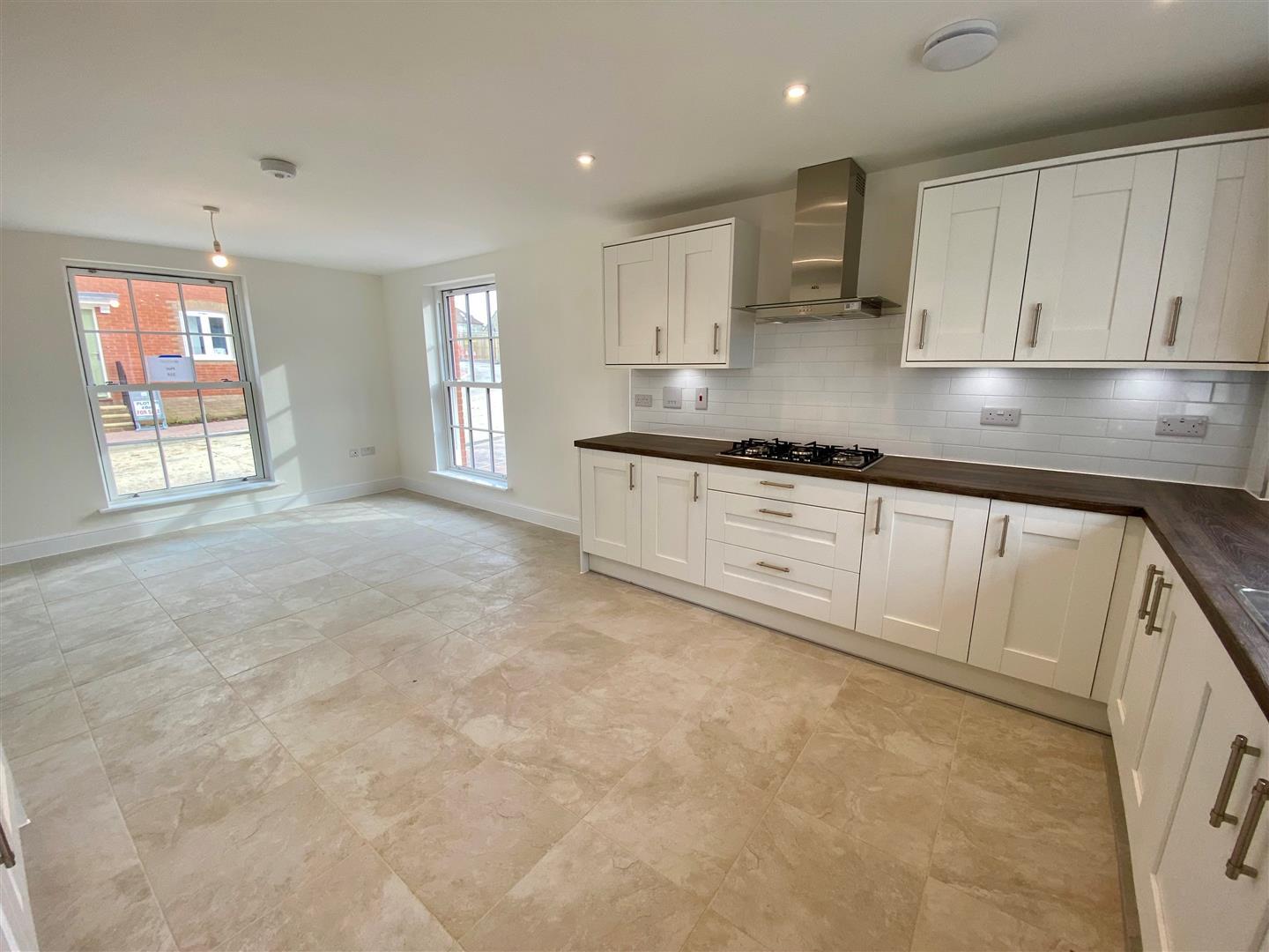 Property Image 552ce6f1-b8bb-4968-a20a-22b1455ce31d
