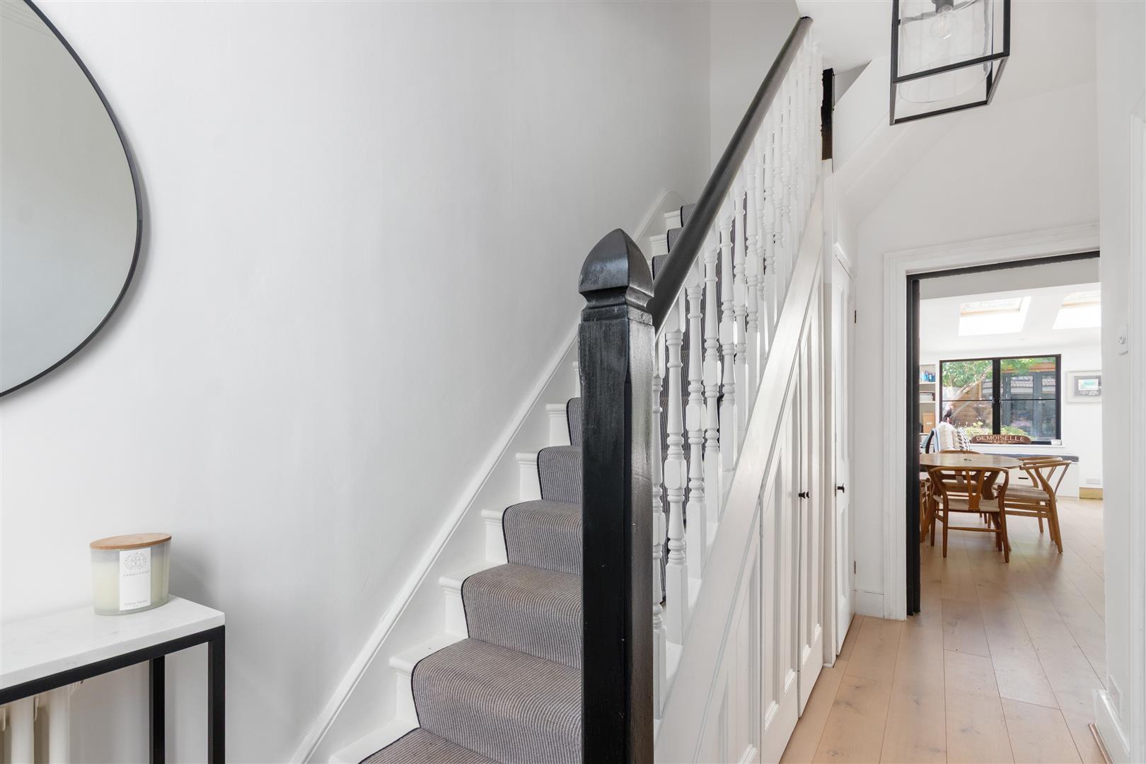 Property Image 552ebd42-e9b2-4a87-bea8-d218aa8f4a49