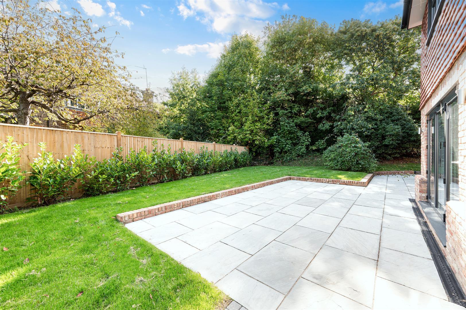 Property Image 552f40a8-7de5-4e54-93ad-161136ae35ec