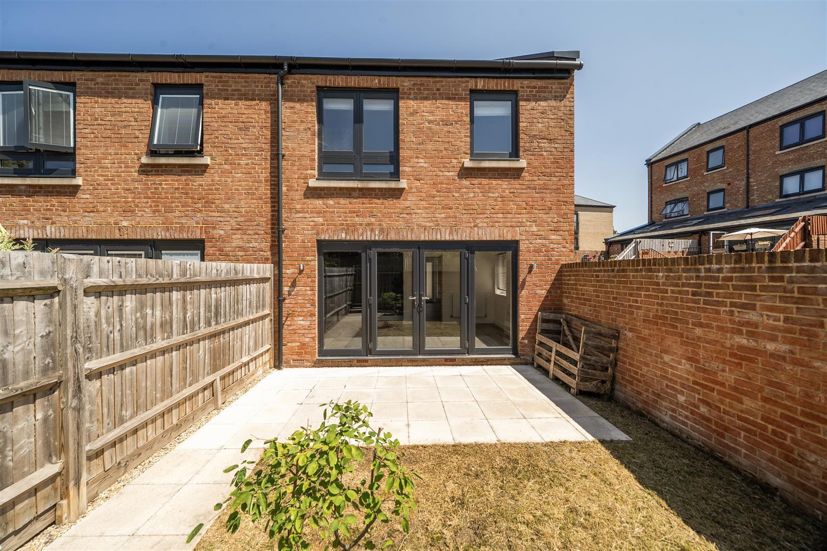 Property Image 553232cd-f6c2-4063-9e23-6d9c38bc383f