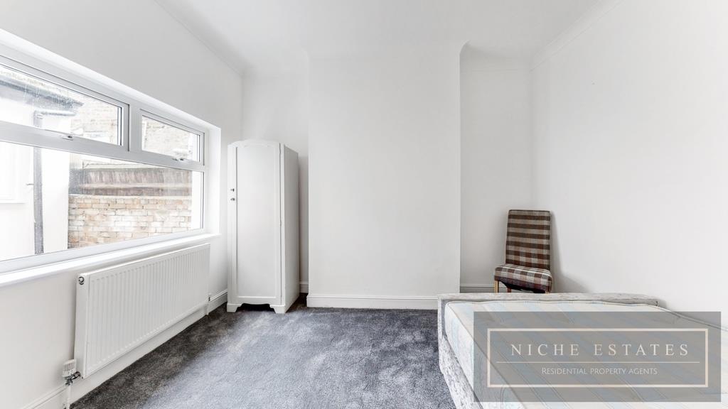 Property Image 553cf0bf-f613-494c-a265-eed3fc37a526