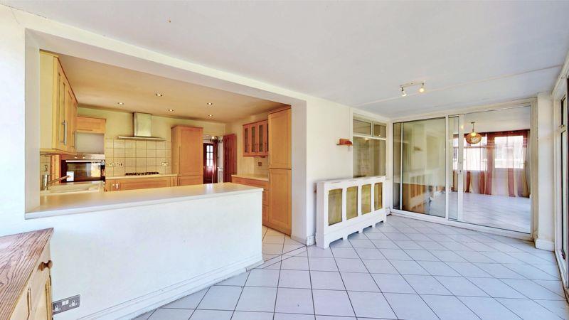 Property Image 5542ca0f-f558-4037-9d85-369d4f483b98