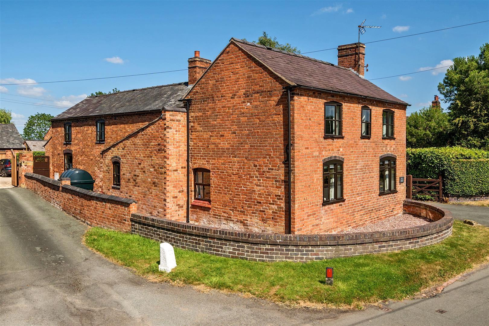 Property Image 5558f673-334b-44c7-94f7-17d8e7906df9