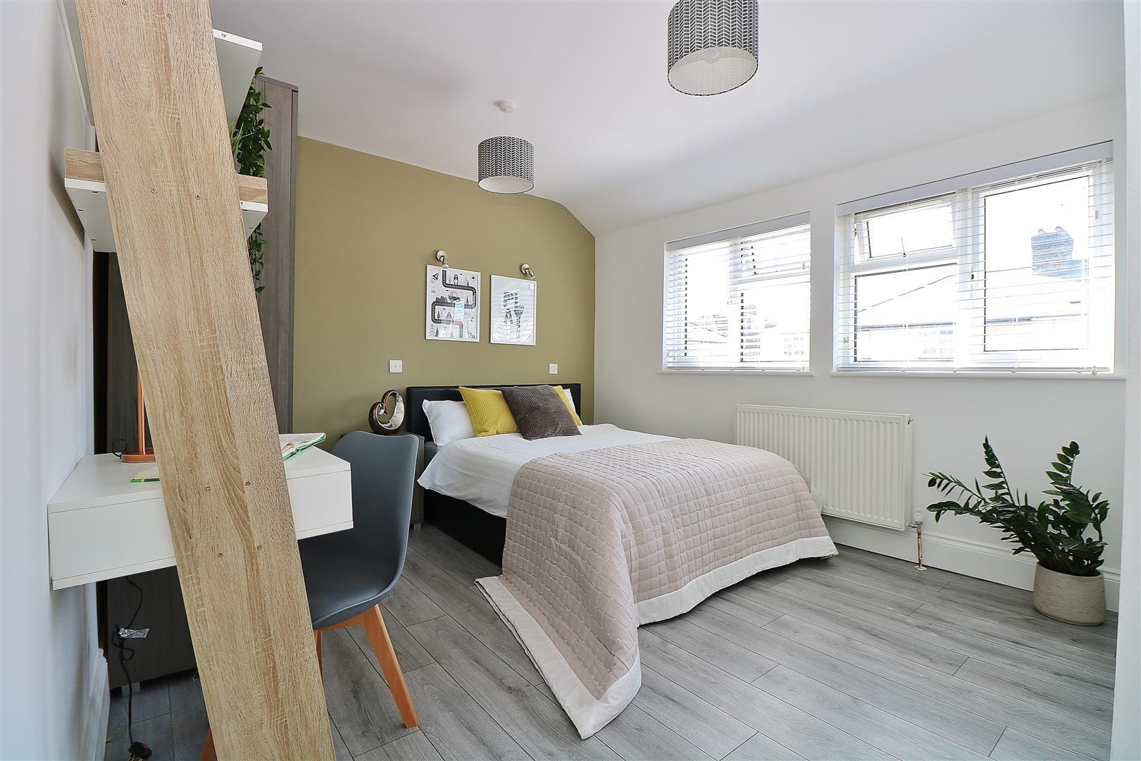 Property Image 557bcfdb-31c3-4411-91cb-724f3c63cd14