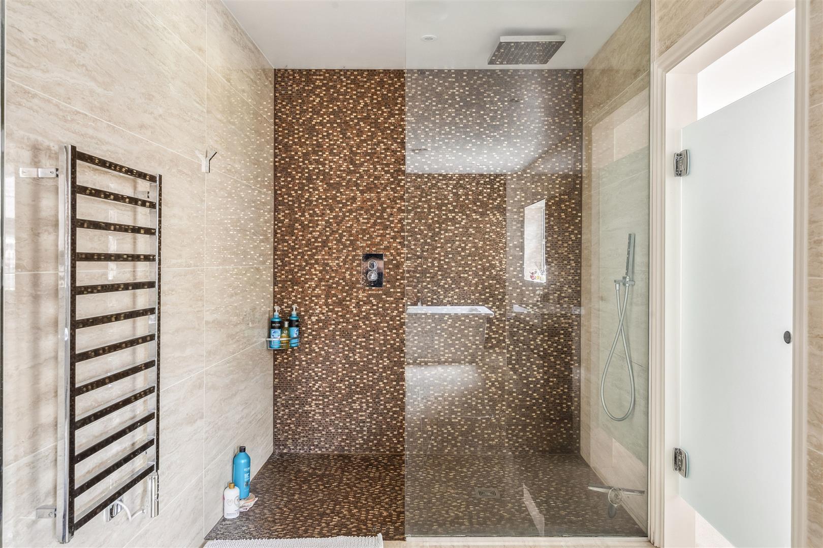 Property Image 5593a1bb-2a0d-492b-8b3d-4ff16d389195