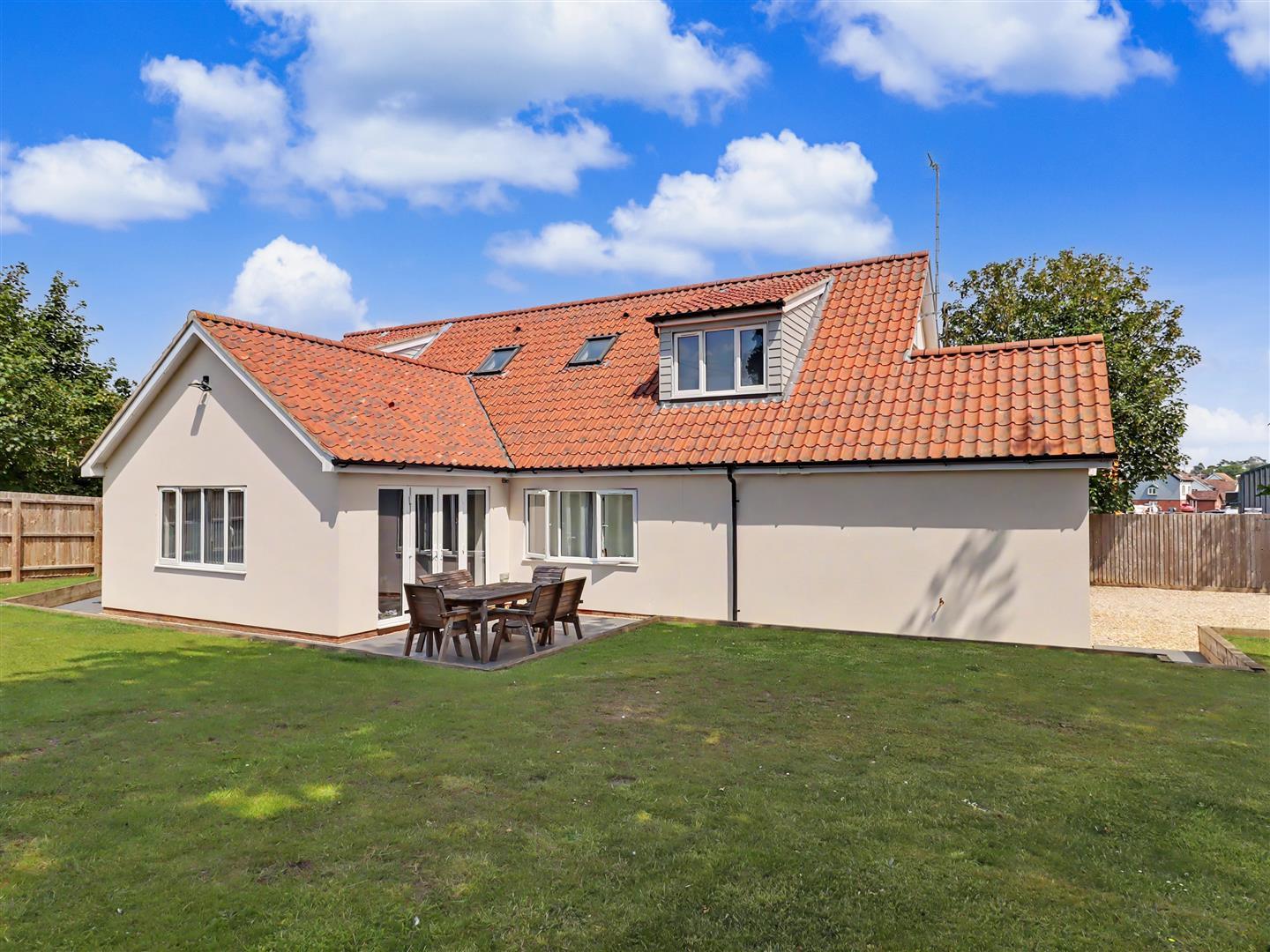 Property Image 5598e5ee-8627-472e-a880-e0bdc16d66a6