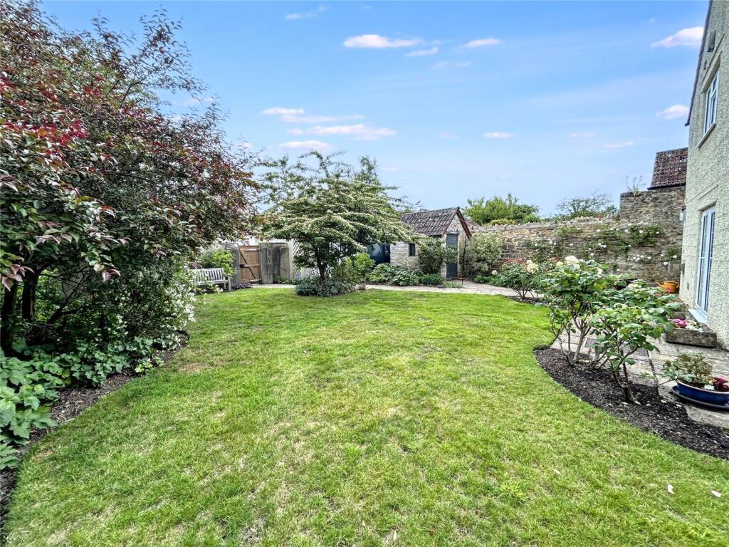 Property Image 559f3e4e-83f3-475b-ba89-607308c04c66