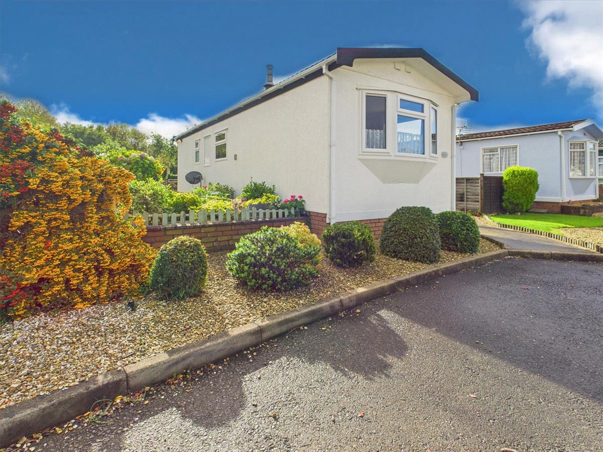 Property Image 55a4b230-e38e-4f01-be13-47a728654f6a