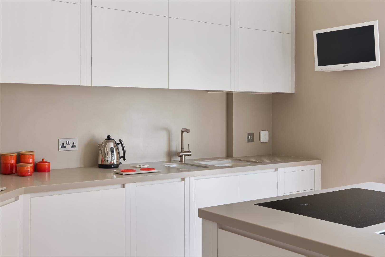Property Image 55a4feff-cd31-4699-a605-9b3fb8cd6f61