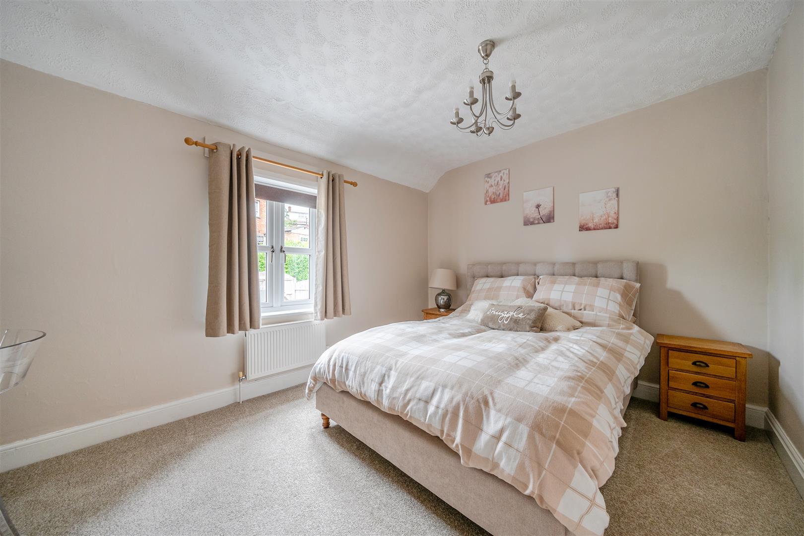 Property Image 55e542f8-4209-4bc3-b92a-e4ed838dc035