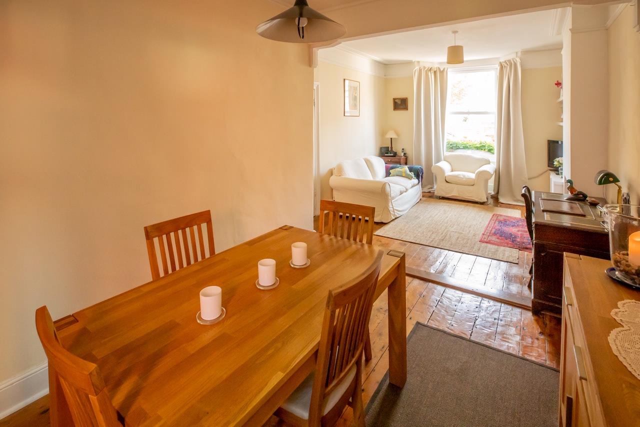 Property Image 560c00ab-290a-457b-880e-72bdea50f06b