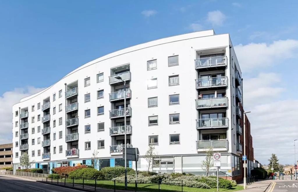 Property Image560e2056-0855-46ce-8d69-e35d7d551aa3