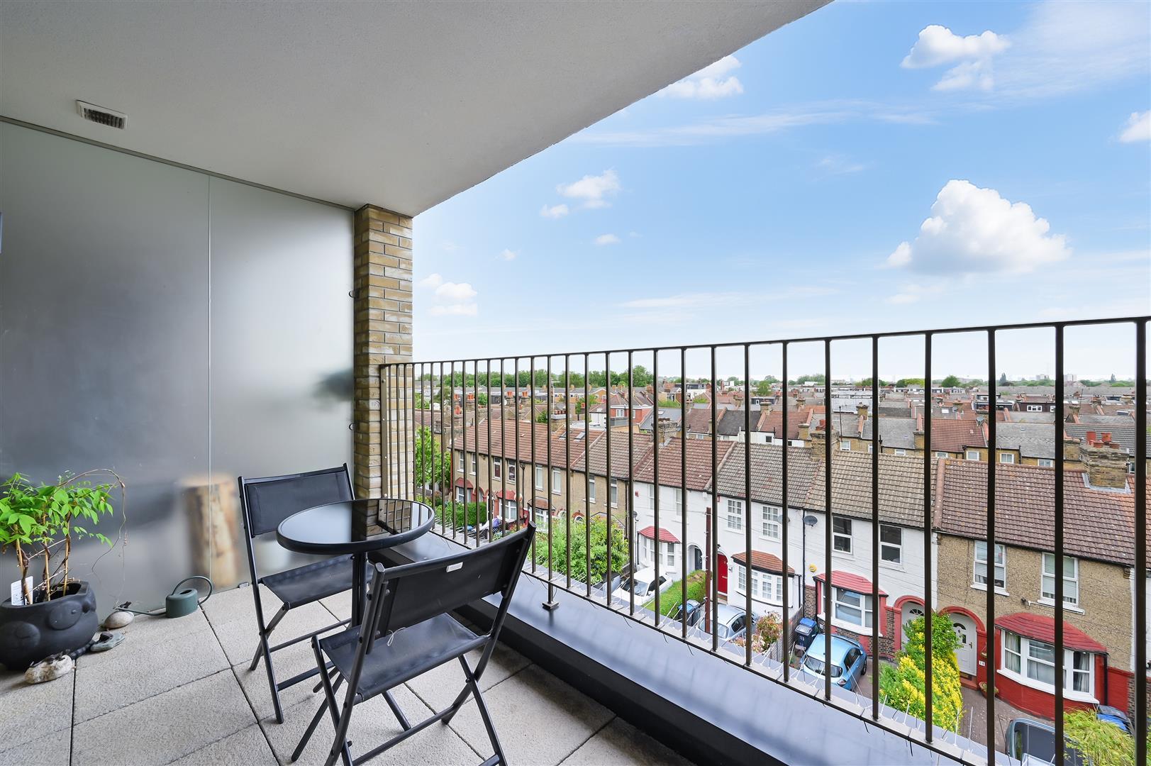 Property Image 5616fdc3-ce8d-479b-b338-e79a35eb738a