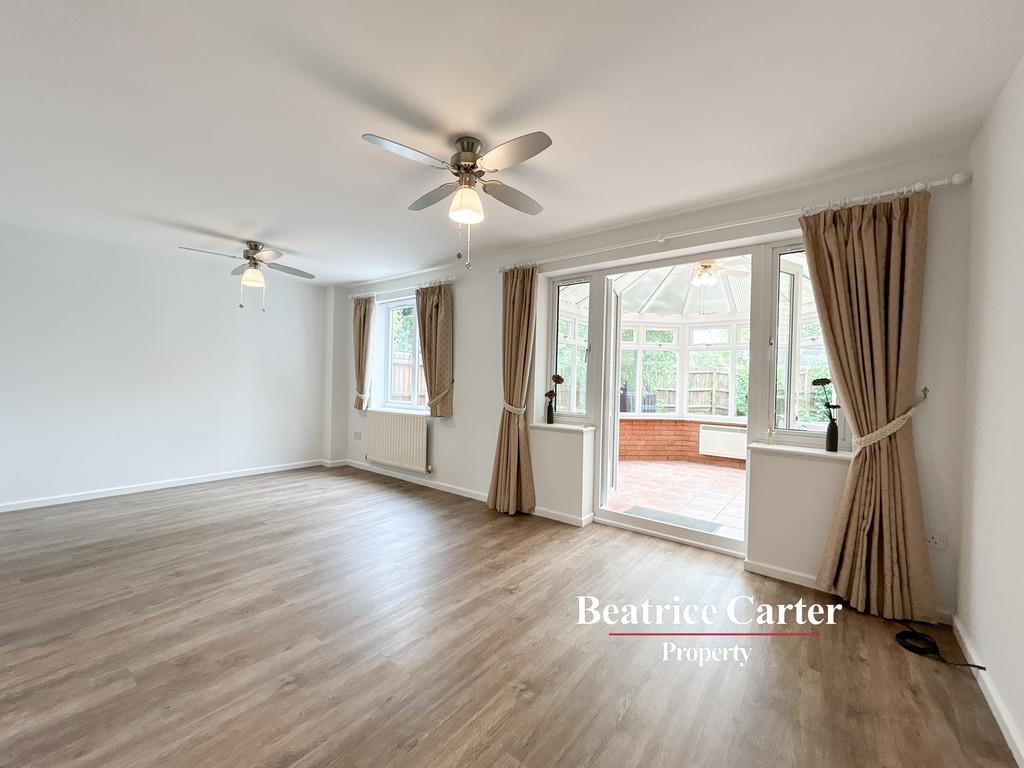Property Image 561b59c5-4356-4686-8707-8e4e347ce660