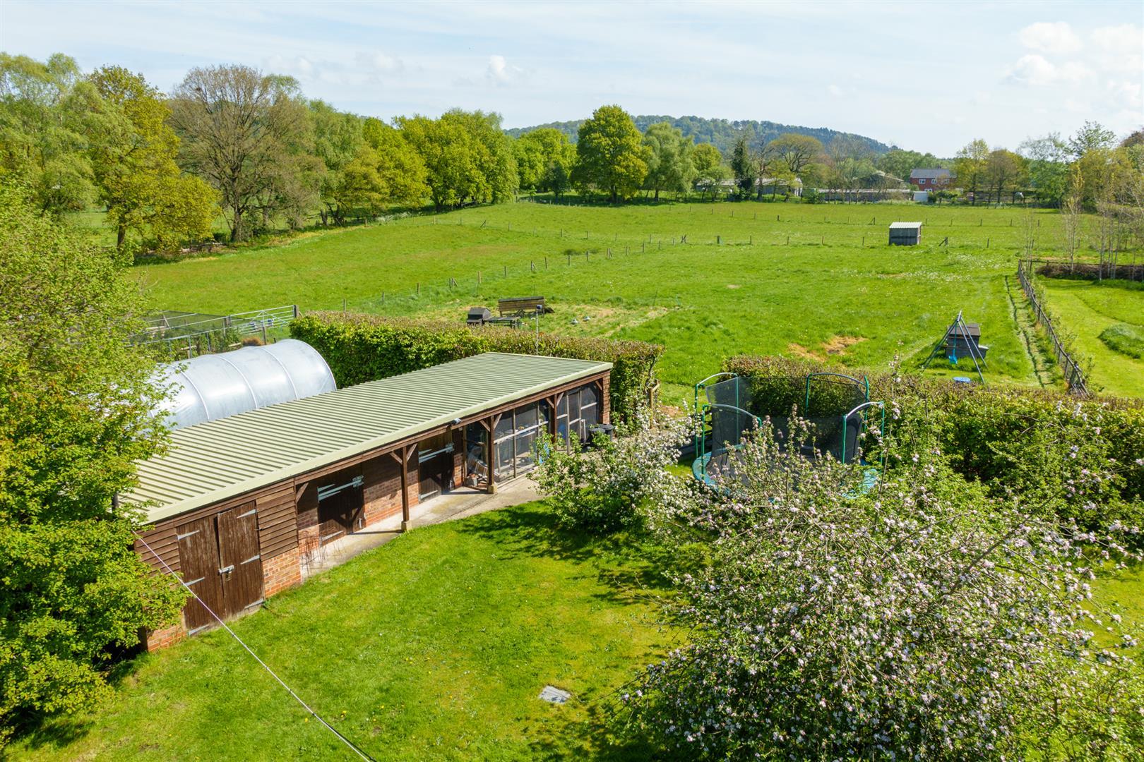Property Image 561c3589-4996-4c38-af65-1156975d756f