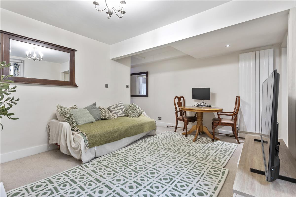 Property Image 562833a1-592e-403c-bec1-6d8af6e827e0