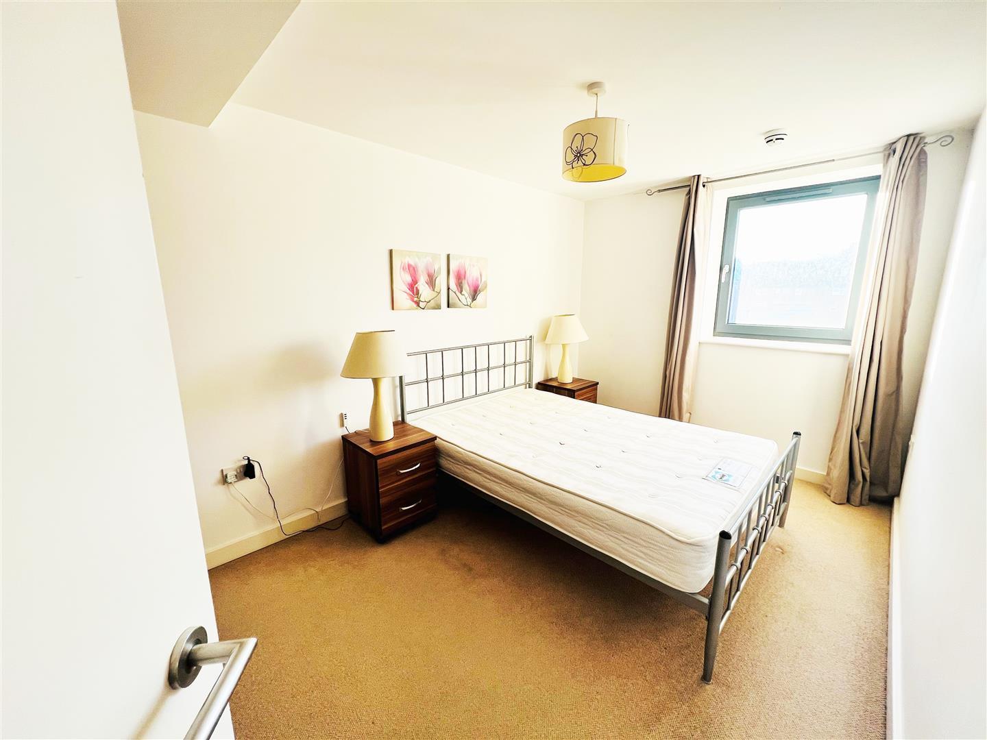 Property Image 56304a16-41e4-490c-b5e2-2c2121837c69