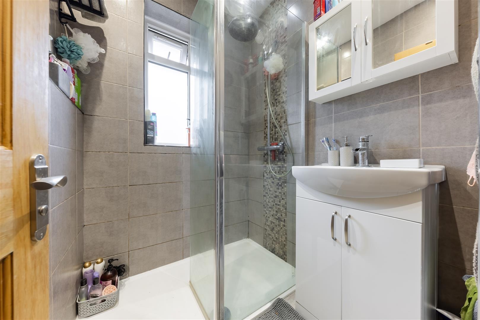 Property Image 563aef2d-d460-426e-8a96-4f4bf4d45ee0