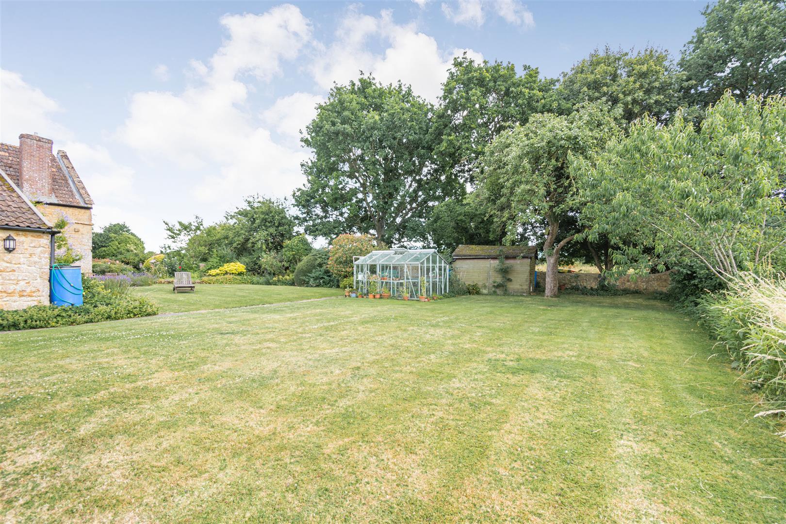 Property Image 563b2373-6b7c-4597-8450-b7d41ffed587
