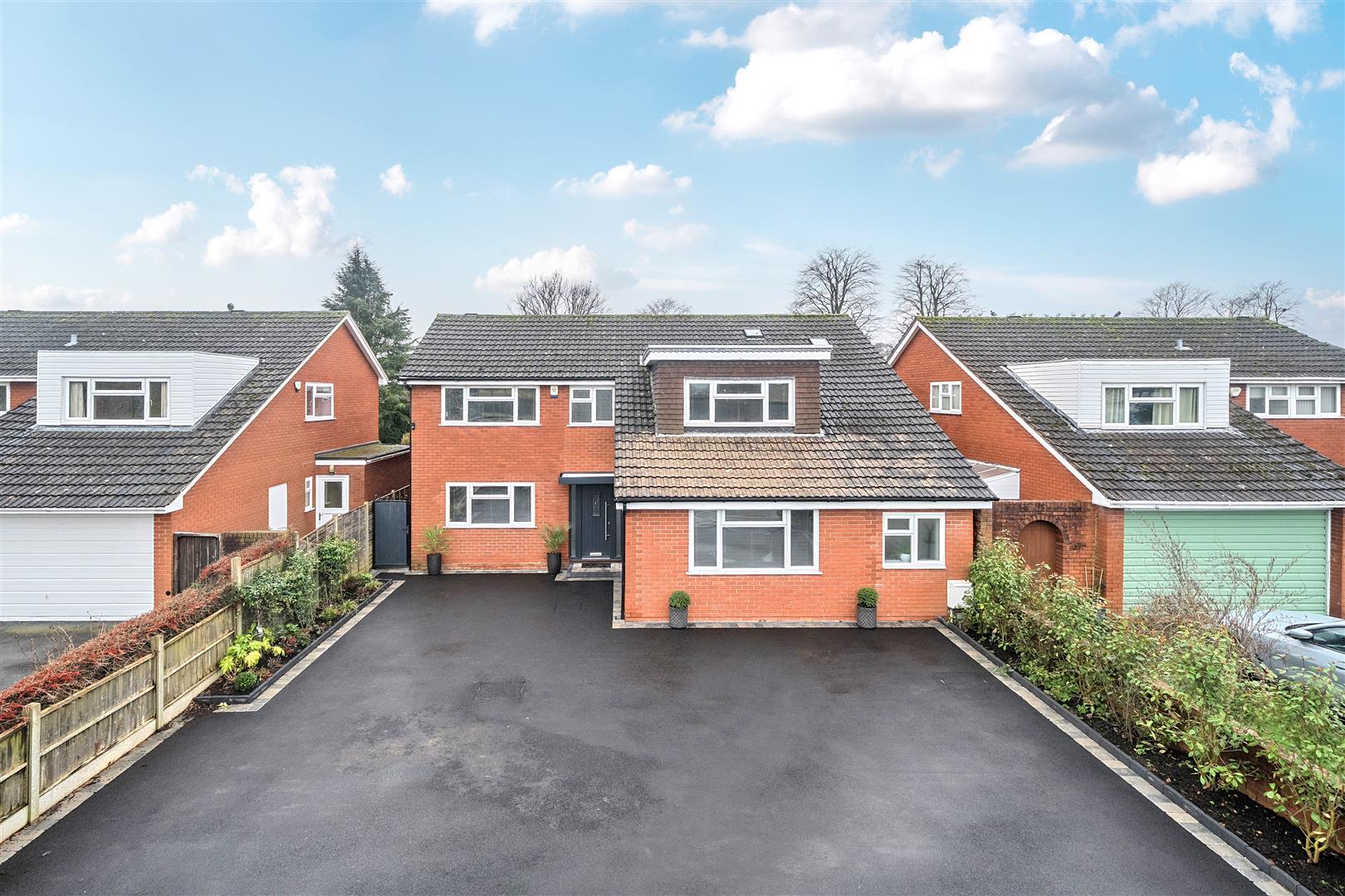 Property Image 564d67b6-bda3-4d77-8829-b7f7f42c1f5a