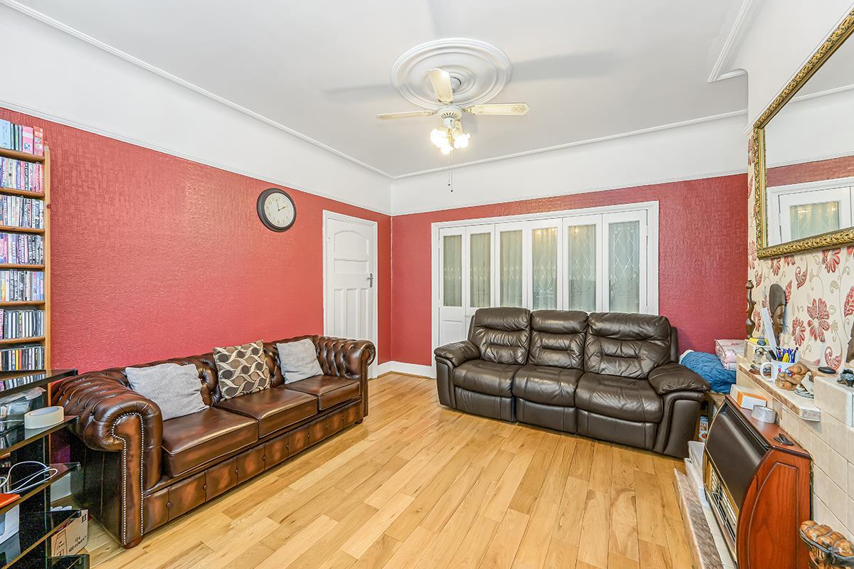 Property Image 56509d24-40e5-4ee5-bbb3-b81bd6692433