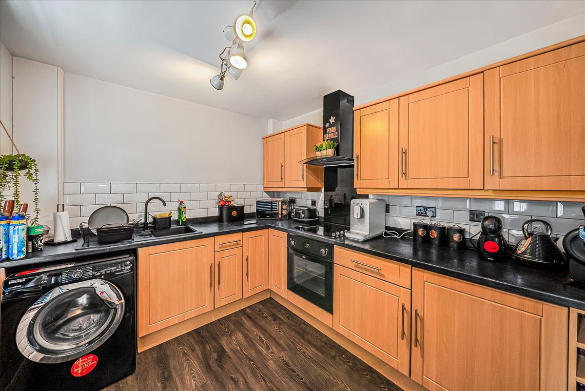 Property Image 5652e9e0-309c-4d34-b290-90737a3aa52f