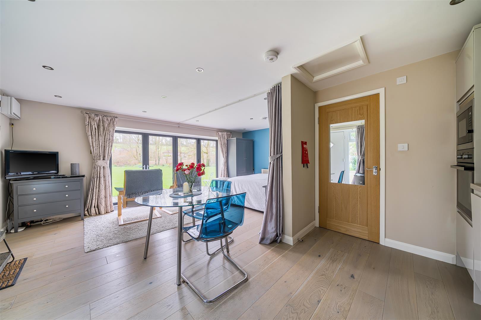Property Image 566872cf-3f25-4f4d-87fb-94c14f247b77