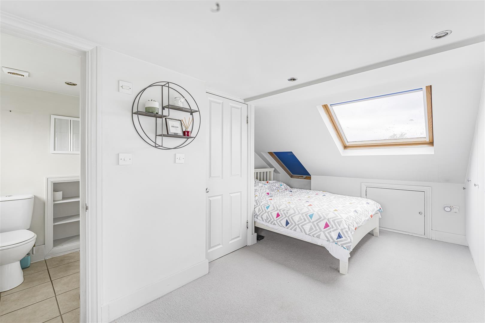 Property Image 5668ae70-34a5-4e43-b7f0-6e4e570c5b97