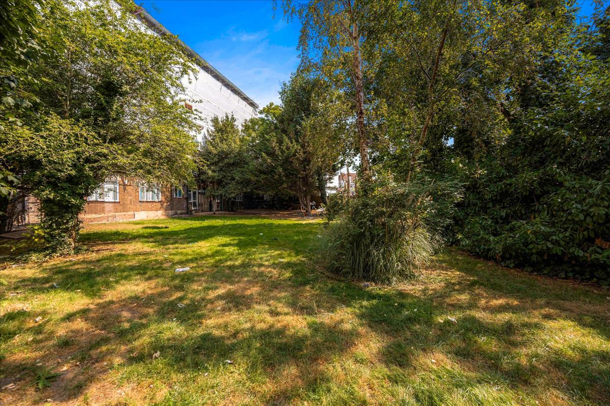 Property Image 566aec3d-c87b-4aba-a3d7-f65824cc49f1