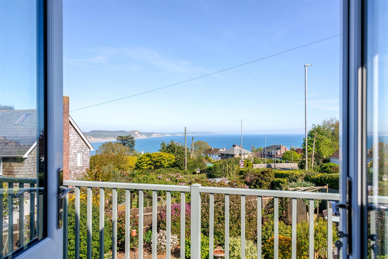 Property Image 56784779-bae0-4700-8975-c21ac93a20f8
