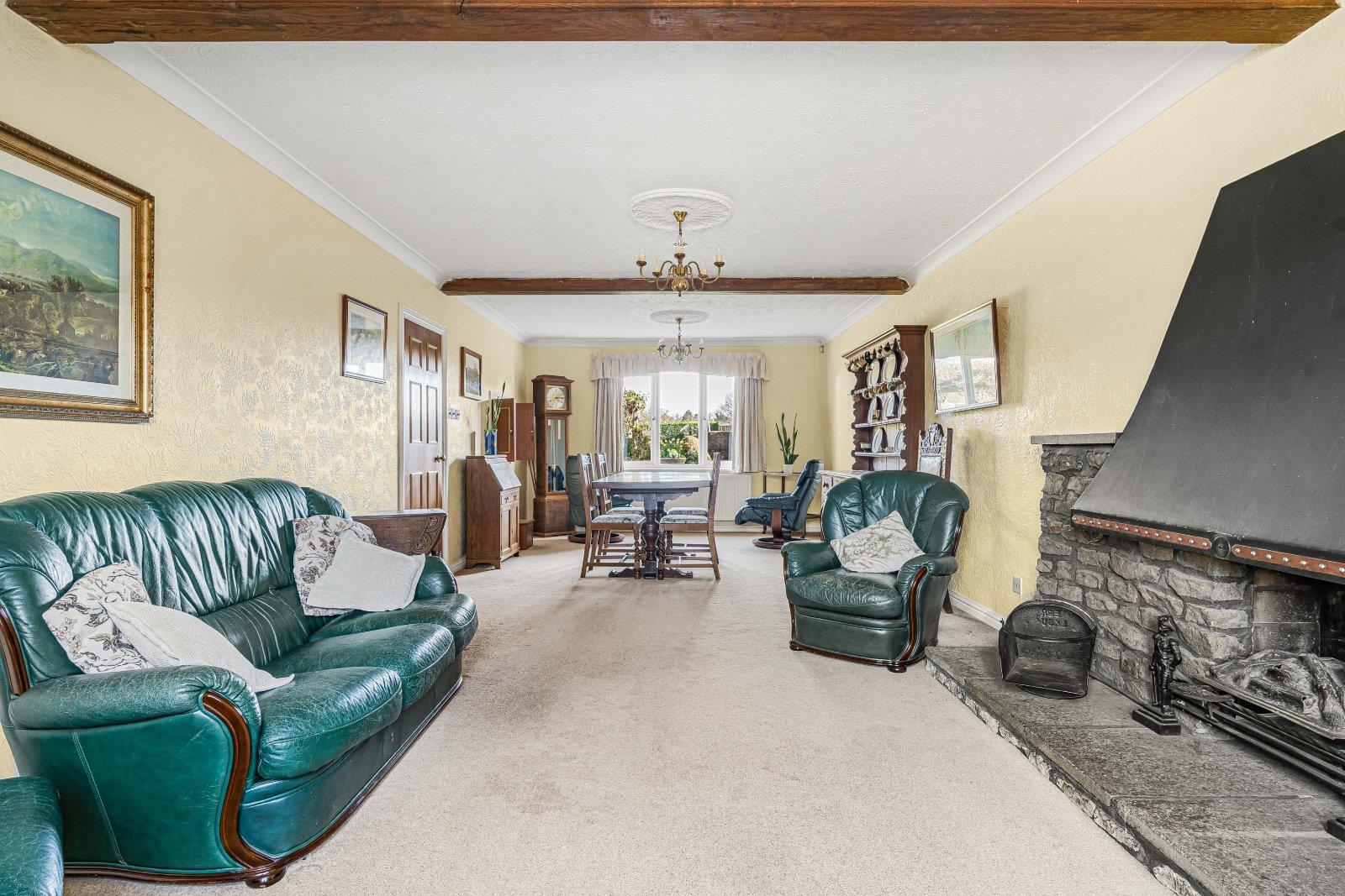 Property Image 567e32b1-43e5-4096-8d7d-ba8a457f8810
