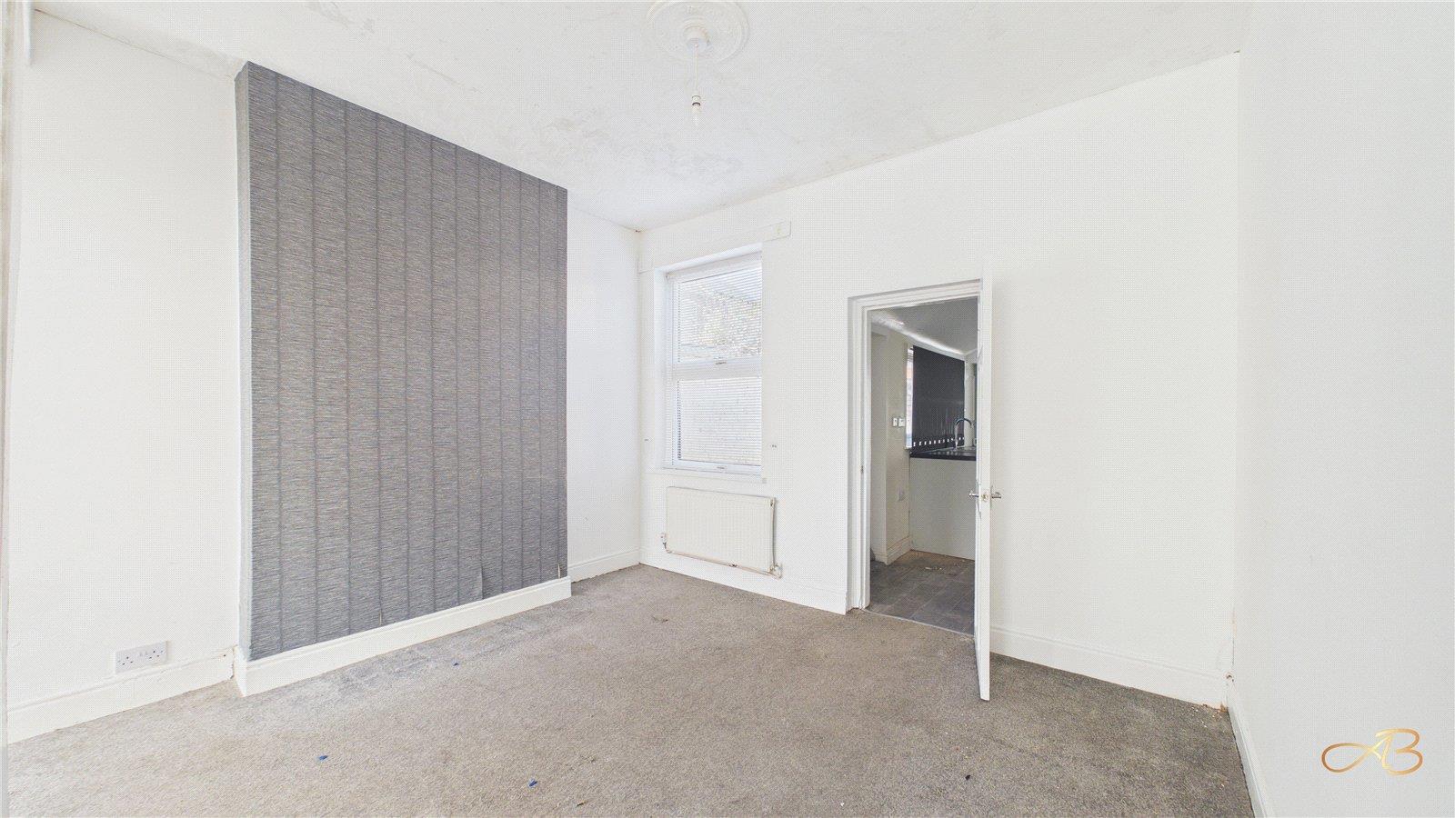 Property Image 568ebe3c-144a-4816-a275-046642cfca9f